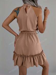 Vestido casual de cuello halter con cintura atada, volantes en el bajo y unicolor caqui para primavera/verano