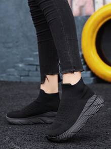 1 Pair Men & Teens' Solid Color Slip-On Flat Lightweight Casual Fashion Sports Shoes, Suitable For Spring And Autumn Seasons
