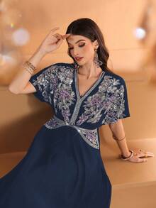 Damen V-Ausschnitt Einfarbiges Kleid mit floraler Stickerei, Perlen, glamouröser hoher Taille und Langarm in arabischem Stil