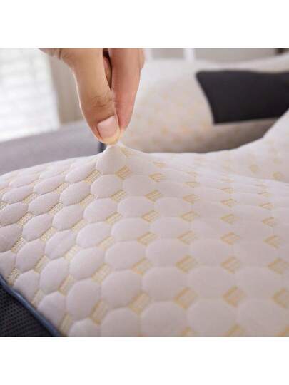 Spa Sleeping Pillows Pair Of Cervical Vertebral Massage Hotel Down Kussen Core Category Ho keeping Does Not Collapse view 4