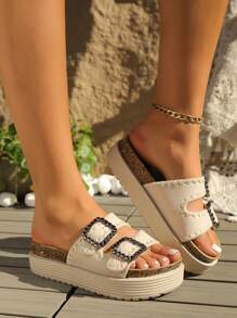 Sandalias de cuña con suela gruesa para mujer - Decoración tejida a mano, Rhinestones brillantes, Diseño geométrico, Tira cruzada de punta abierta, Tacón grueso cómodo, Slip-on casual y de moda, Adecuado para vacaciones, playa o uso diario, Material tejido beige, Sandalias para damas
