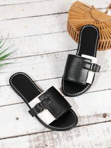 Damen neue Sommer Schnallen Flache Sandalen, Göttin sexy sanfter Stil, runde Zehenpartie bequeme Sandalen