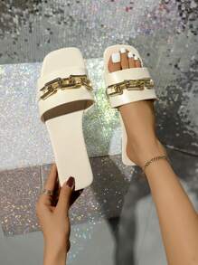 女士新款时尚休闲金属链平底凉鞋，露趾，户外服装 - 米色 - 查看 1