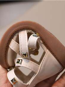 1 双儿童女童时尚平底凉鞋，夏季儿童罗马鞋带金属扣公主鞋 - 白色 - 查看 7