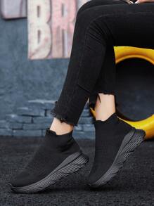 1 Pair Men & Teens' Solid Color Slip-On Flat Lightweight Casual Fashion Sports Shoes, Suitable For Spring And Autumn Seasons