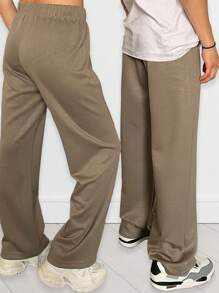 Set de 2 pantalones para mujer y hombre, kit de pareja, casuales y elegantes, colores sólidos, muy frescos y ligeros, aptos para temporadas de primavera y verano. Tela de poliéster, algodón y elastano, ajuste de cintura natural con resorte. El pantalón del hombre cuenta con bolsillos y cordón de ajuste. Las tallas de los pantalones están especificadas en la tabla de tallas en las fotos. Según la talla del kit que elijas, te llegarán las tallas de los pantalones. - Gris - Ver 5