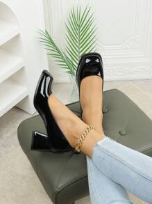 Babies mary janes rétro françaises pour femmes, nouvelles chaussures à talons hauts pour le printemps, version coréenne, couleur unie, élégantes chaussures à talons carrés et épais