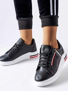 Anaunia Black Sneakers With A White Sole