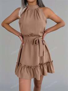 Vestido casual de cuello halter con cintura atada, volantes en el bajo y unicolor caqui para primavera/verano