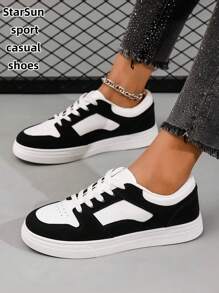 Damen Leder-Plissee atmungsaktiv Lederoberfläche multifunktionale Mode-Lässig-Schuhe, flache rutschfeste Schnürschuhe mit runder Zehenpartie und Gummisohle, Lässig-Sneaker im Patchwork-Farbdesign im Retro-Stil für den täglichen Gebrauch, Plateau-Lässig-Schuhe