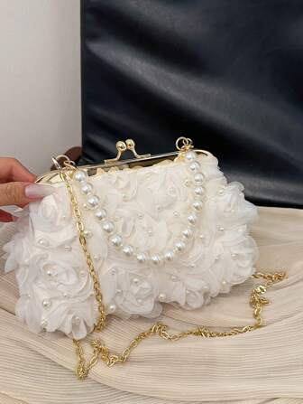 Sac à main avec fausses perles et fleurs 3D, nouveau cadeau romantique du printemps 2025 pour la petite amie, l'épouse, la meilleure amie. Petit sac carré avec perles brodées, sac de soirée haut de gamme en coquillage, sac élégant avec fausses perles