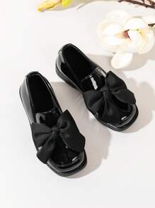 1 双女童蝴蝶结休闲时尚百搭防滑简约步行儿童平底鞋