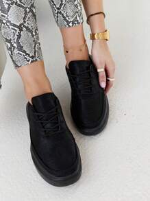 时尚休闲百搭简约透气运动鞋