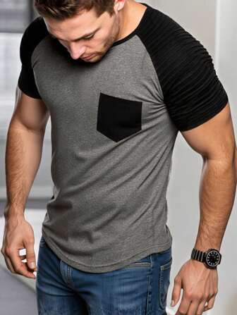 1 件男士休闲浅灰色插肩袖口袋设计 T 恤，适合夏季