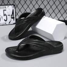 Men's 2025 New Flip Flops, Anti-Slip Comfortable Beach Slippers, Home Bathroom Lightweight Casual Sandals - Black - View 2