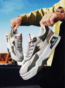 Men's Fashion Thick Bottom Breathable Versatile Low-Top Casual Sneakers