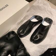 Soft Leather Split Toe Flat Shoes Retro Comfortable Versatile Commuter Women's Shoes Multiple Colors Available Slip-On Flat Shallow Mouth Single Shoes - 5133銀色 - 查看 7