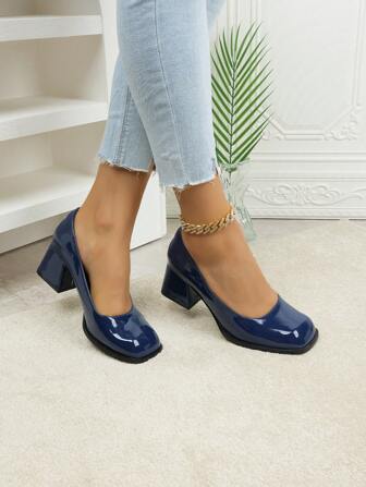 2025年秋冬法式复古玛丽珍鞋，春季新款包头高跟鞋，韩版纯色方头粗跟皮革高跟鞋，优雅