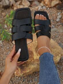 Fairy Style Fashion Casual Slip-On Sandals For Women, Summer New Vintage Korean Style Versatile Flat Beach Slippers, Suitable For Shopping, Commuting, Business, Dating, Party