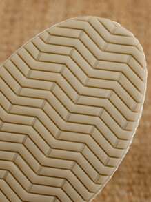 2025 春季时尚 Espadrille 一脚蹬休闲帆布鞋，女士米色平底百搭船鞋，黑色和米色