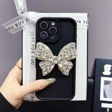 1pc Fashionable Bling Butterfly Bling Rhinestones Protective Phone Case, Compatible With Iphone 12/13 Pro Max, Honor X7, Galaxy A56 5G, Infinix Smart 8, Infinix Hot 40i, Tecno Spark 20/20C, Tecno Spark Go 2024, Redmi Note 14 5G, Moto E22/E22i, OPPO A54, Minimalist Design, Suitable For Daily Use And Carrying Out