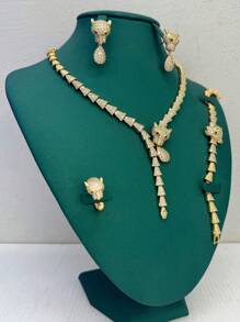 4 pièces Ensemble de collier, boucles d'oreilles, bague et bracelet de luxe avec motif léopard/tigre, pierres de zircone cubique blanche, forme de feuille. Ensemble de bijoux pour femme pour fête et mariage, cadeau pour la Saint-Valentin