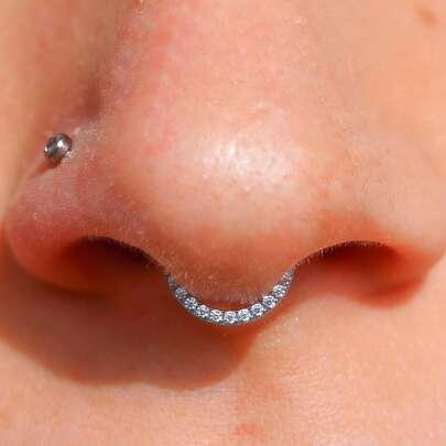 1件925纯银镶钻鼻环，精致轻盈的穿刺饰品，优雅简约，鼻中隔螺旋环，金银色调，适合女性日常佩戴（请勿强行打开）（轻巧）（用力过猛可能导致断裂）