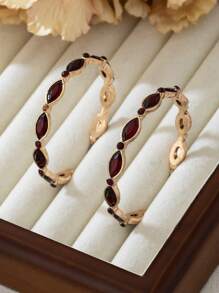 1 Pair Fashion Simple Red Hoop Earrings, European Style Vintage Exaggerated Personalized Alloy Earrings, Weighs About 18g, Suitable For Women Daily Wear And Travel