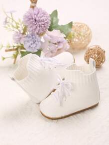 1 Pair 0-1 Year Old Infant Solid Color Breathable Soft Rubber Sole Casual Sport Shoes, Suitable For Spring And Autumn