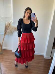 Pleated Skirt With 4 Ruffles, 4 Marias, 4 Layers - Red - View 2