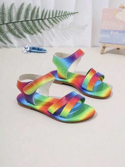 1 双儿童闪亮彩色绑带女童平底凉鞋，圆头，可调节钩环，时尚，舒适的儿童鞋适合 3-15 岁学生日常/学校/派对/海滩，室内/户外，2025 年春/夏