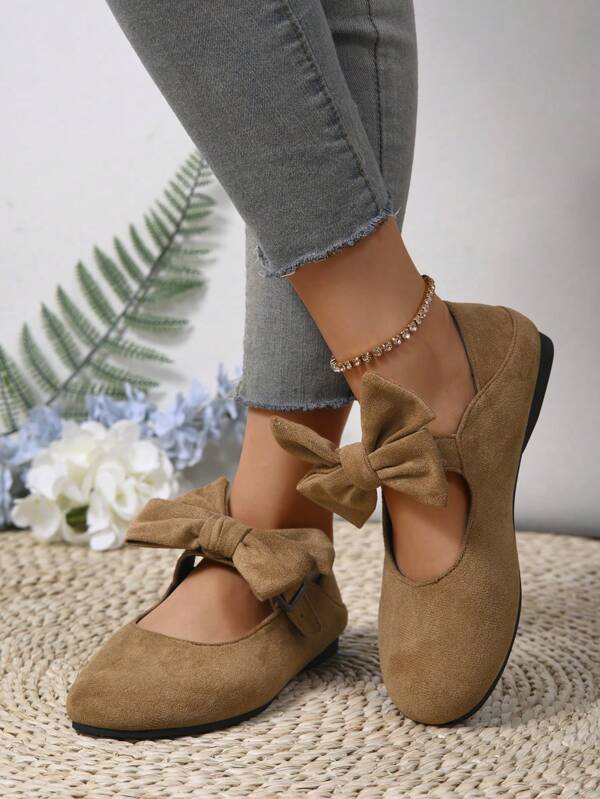 Pantofi tradiționali din pânză Beijing pentru mame, curea de design nou cu cataramă metalică cu fundă, pantofi negri de lucru, talpă moale confortabilă pentru birou și cumpărături