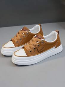 1 Paio di scarpe da ginnastica sportive e casual bianche da donna, con punta tonda, impermeabili per uso esterno, con lacci, in pelle, per primavera/autunno