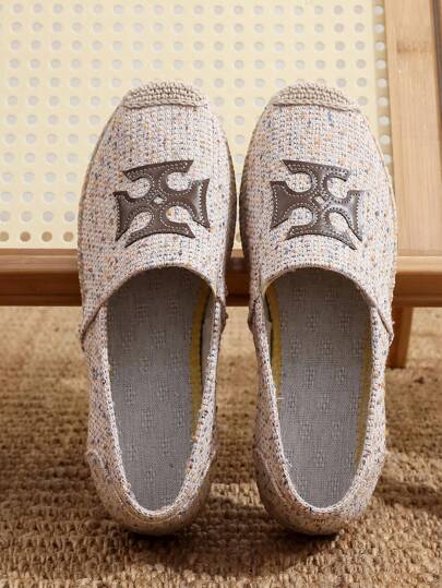 2025 春季时尚 Espadrille 一脚蹬休闲帆布鞋，女士米色平底百搭船鞋，黑色和米色