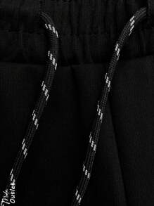 Men's Casual Straight Leg Pants, Polyester, Cotton And Spandex Fabric, Functional Pockets, Elastic Waist And Drawstring Adjustment, Smooth Texture And Solid Colors. Cool And Light, Ideal For Spring And Summer Seasons.