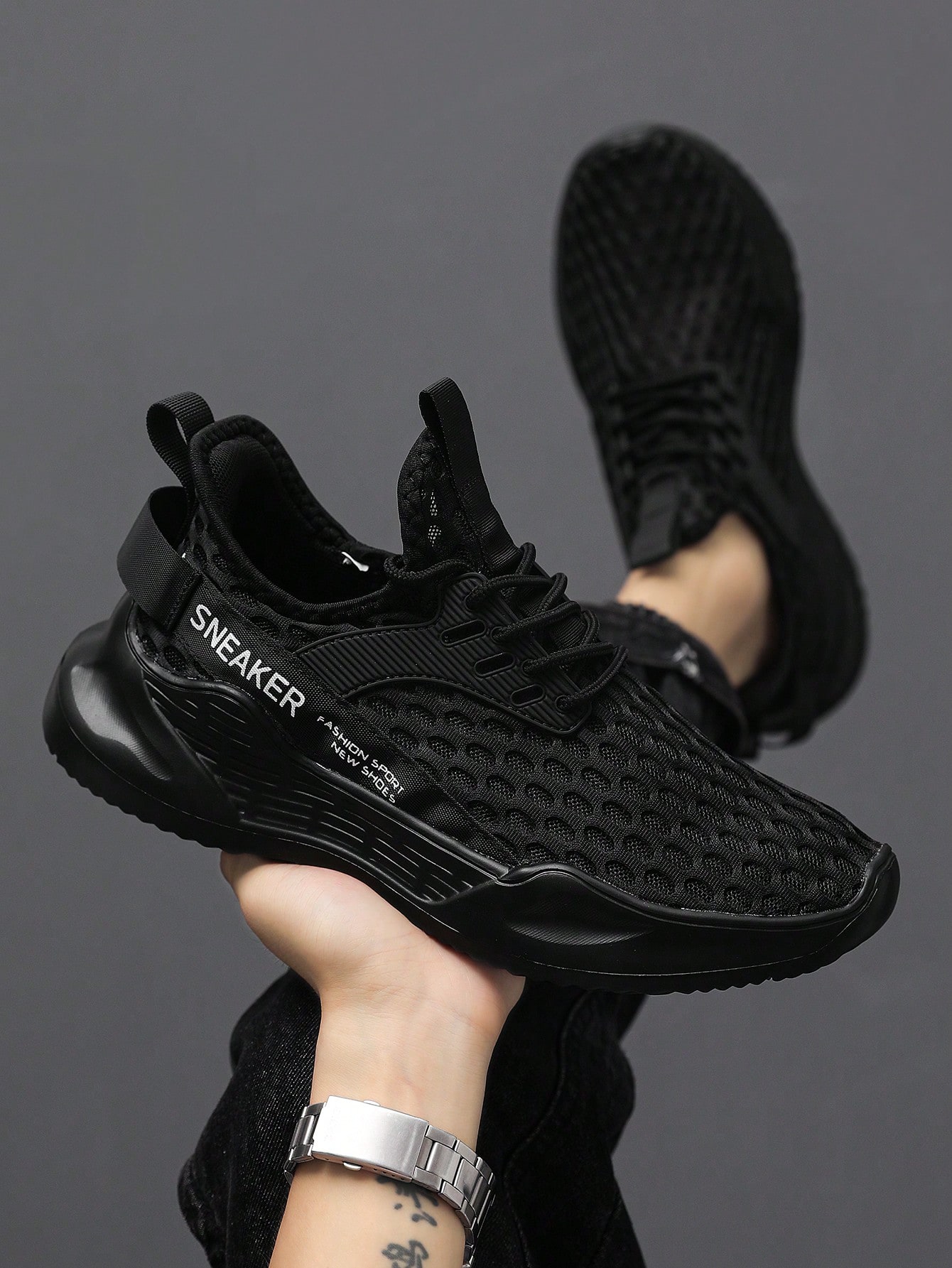 زوج من أحذية المشي للرجال، أحذية كاجوال مريحة مصنو...