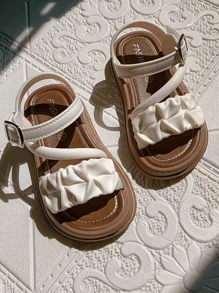 1 Pair Girls Hollow Design Cute Lady Style Open Toe PVC White Sandals, Suitable For Summer Holiday