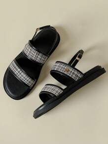 女士厚底绑带扣凉鞋休闲波西米亚风度假复古黑彩拼接露趾防滑舒适夏季新款坡跟不累时尚户外沙滩罗马鞋