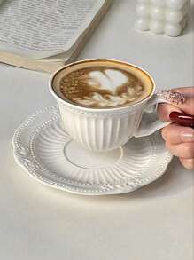 复古浮雕陶瓷咖啡杯碟套装，优雅花卉浮雕设计的咖啡拿铁杯，下午茶陶瓷杯碟套装