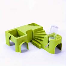 Cage à hamster avec un jouet bouilloire, bol à nourriture, plateforme de salle de bain, maison d'évasion et base de cage. Combinaison de cage en fil d'or et de jouet