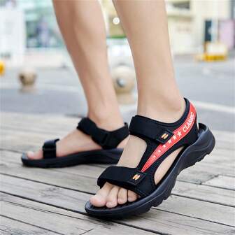 男士凉鞋，户外休闲沙滩钩环鞋，涉水鞋，适合户外活动，软底耐磨，可调节带子