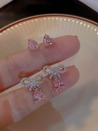 1 对可爱粉色锆石蝴蝶结耳钉，简约设计闪亮心形耳钉，适合青少年和最好的朋友