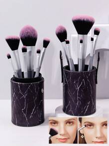 12件套专业化妆刷套装，包含腮红刷、眼影刷、遮瑕刷、修容刷，配有PU皮革收纳桶，是化妆师和学生的优质便携式化妆工具。 - 彩色 - 查看 2