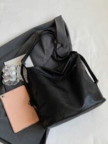 大容量新款时尚百搭多功能单肩包，适合通勤、斜挎和背包