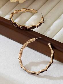 1 Pair Fashion Simple Red Hoop Earrings, European Style Vintage Exaggerated Personalized Alloy Earrings, Weighs About 18g, Suitable For Women Daily Wear And Travel