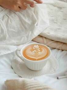 复古浮雕陶瓷咖啡杯碟套装，优雅花卉浮雕设计的咖啡拿铁杯，下午茶陶瓷杯碟套装