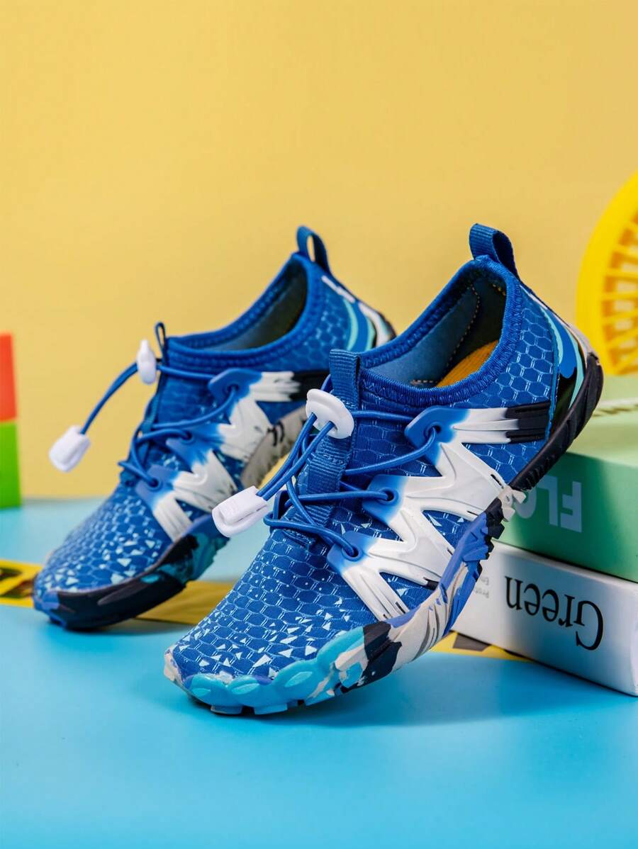 1 Pair Kids Boys Camouflage Aqua Shoes, Rubber Sole Non-Slip Mesh Upper, Adjustable Elastic Strap Easy On/Off, Lightweight Breathable, Suitable For Wading, Vacation, Outdoor Hiking - Multicolor - View 1