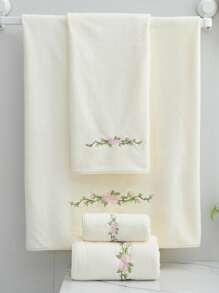 1pc/2pcs Rose Embroidered Coral Fleece Towel, Super Soft Absorbent Skin-Friendly Quick Dry Hand Towel, Outdoor Pool Towel, Blanket, Nap Blanket, Adult Couples Home Daily Use Face Towel, Bath Towel 70*140cm, Face Towel 34*75cm, Or Extra Large Bath Towel 90*170cm, Face Towel 40*80cm Shower Towels For Beaty Salon, Hotel Sports,Home Essentials, Towel, Skin Care