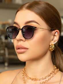 Retro Round Metal Fashion Glasses For Men & Women, Classic Style For Outdoor Travel, Beach, Daily Outfit, Summer Winter Gifts - Ombre - View 2