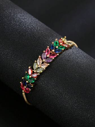 1 件时尚方晶锆石缀饰铜可调节银手链，适合女士日常佩戴